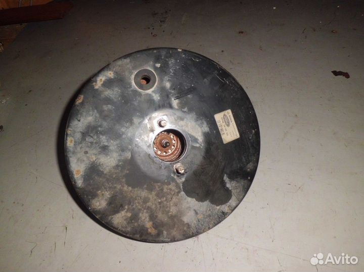 Усилитель тормозов вакуумный (Ford Focus)