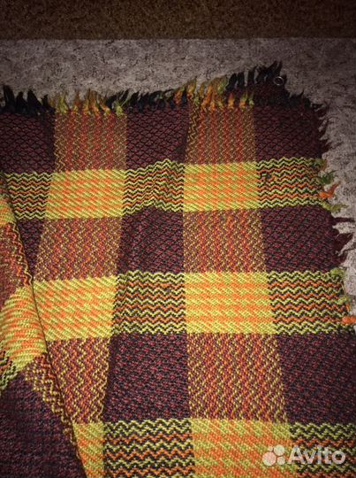 Покрывало на кровать или ковер