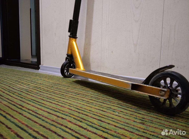 Трюковой самокат