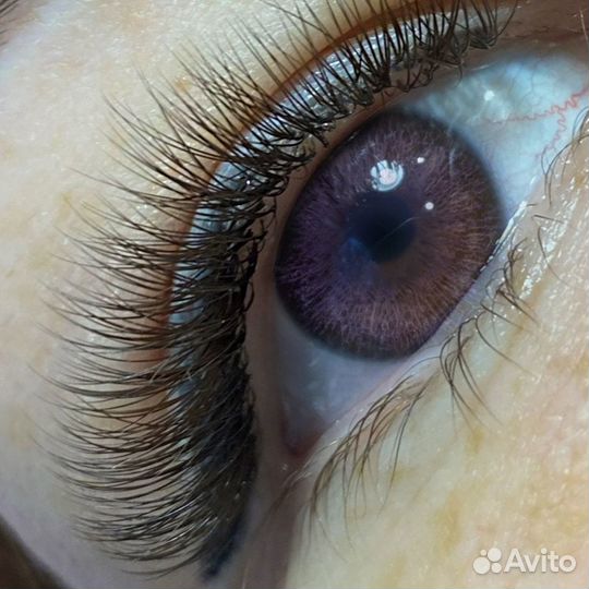 Наращивание ресниц, оформление бровей