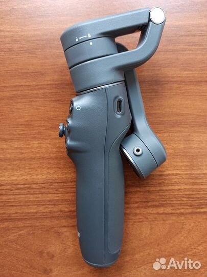 DJI Osmo Mobile 6 + твёрдый чехол