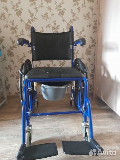 Санитарный стул туалет на колесах