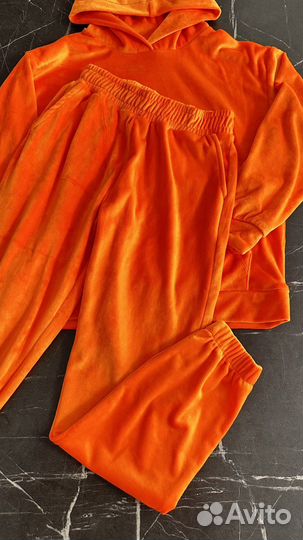 Спортивный костюм новый для девочки