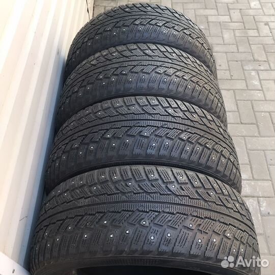 Kumho I'Zen RV Stud KC16 285/60 R18 116T