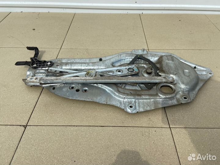 Стеклоподьемник передний правый Kia cerato 2