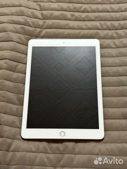Планшет apple iPad 6