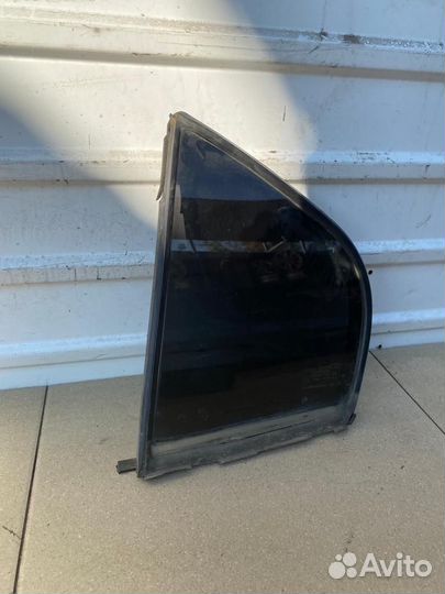 Стекло треугольник заднее левое Hyundai Elantra 3