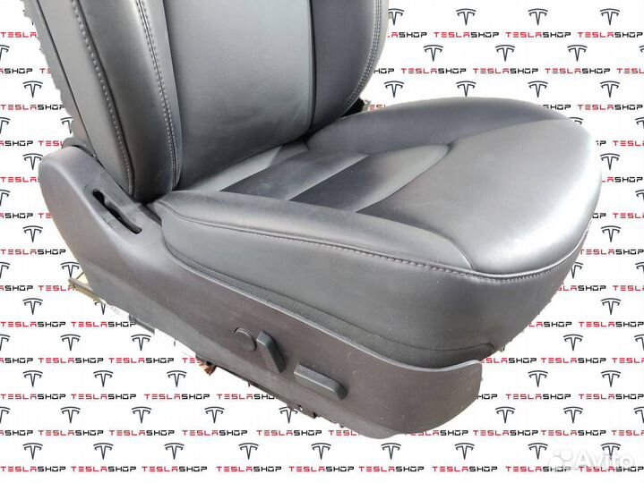 Сиденье переднее правое Tesla Model 3 2019