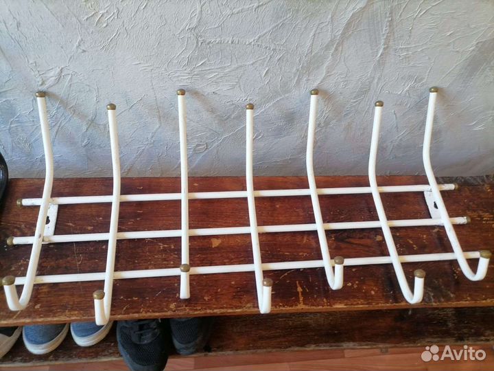 Вешалки для одежды