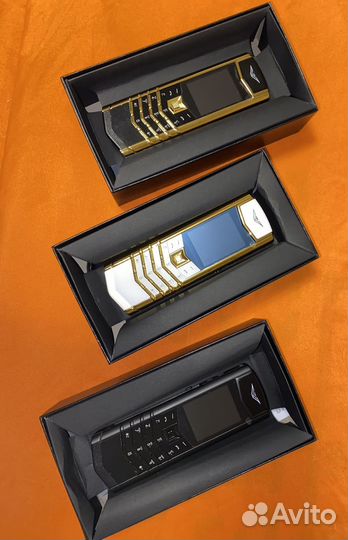 Vertu SIGNATURE V STAINLESS STEEL BLACK LEATHER, 3/32 ГБ