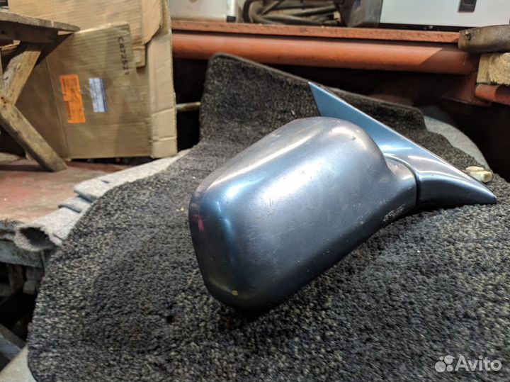 Зекрало правое toyota camry sv30