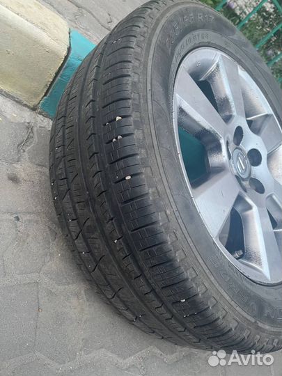 Диски с резиной r17 5x114.3 Pirelli Scorpion verde
