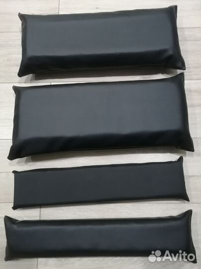 Разные валики для массажного стола