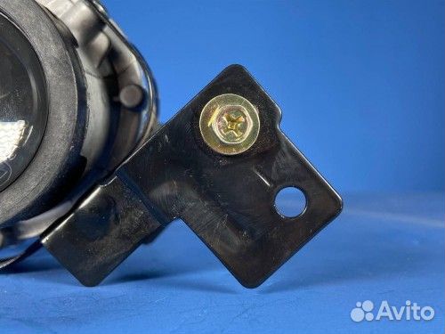 Противотуманная фара правая