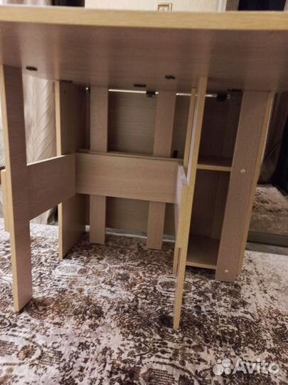 Стол-книжка