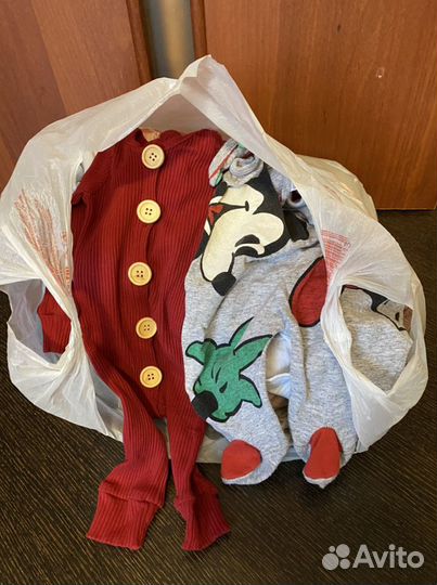 Пакет вещей на девочку от рождения до года