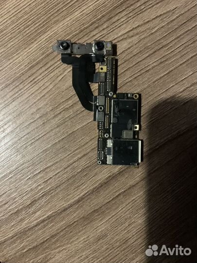 Плата на iPhone х