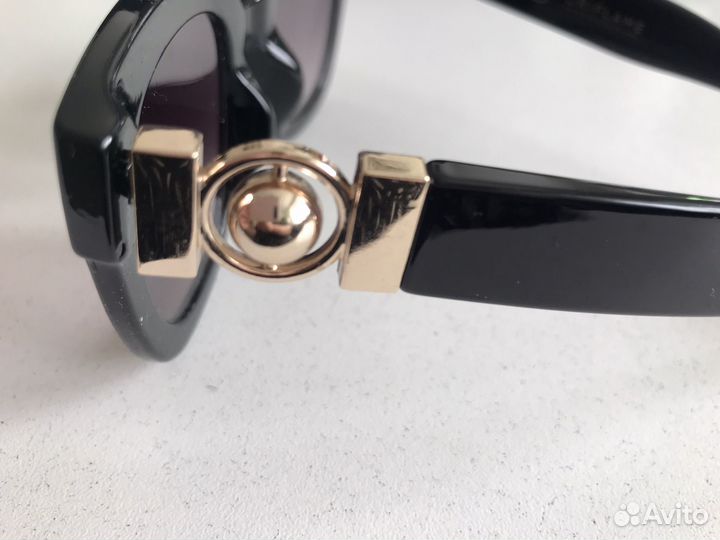 Солнцезащитные очки женские