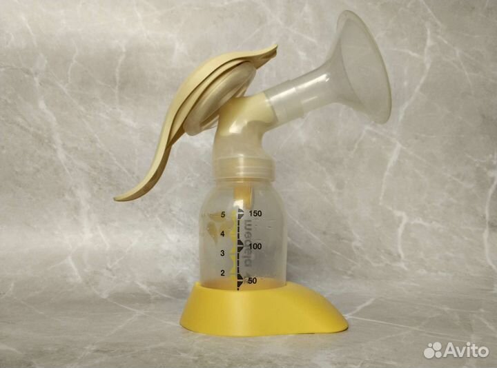 Молокоотсос medela ручной