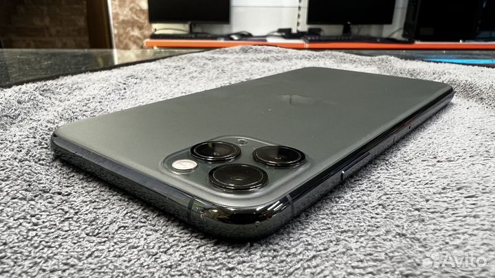 iPhone 11 Pro Max, 64 ГБ