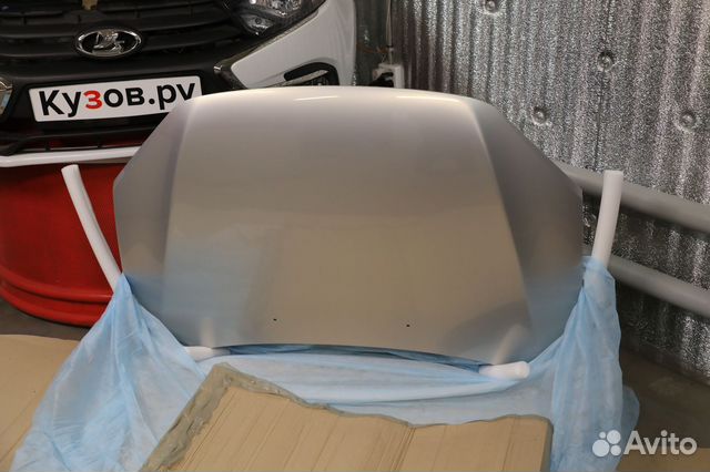 Капот Гранта в цвет серебристый 610 Рислинг новый