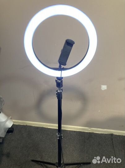 Кольцевая лампа 26 см