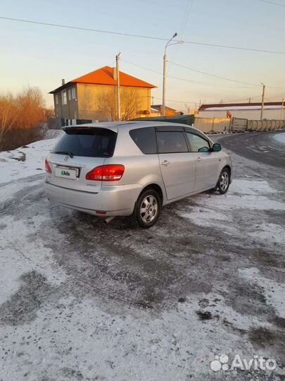 Toyota Ipsum 2.4 AT, 2003, 192 000 км