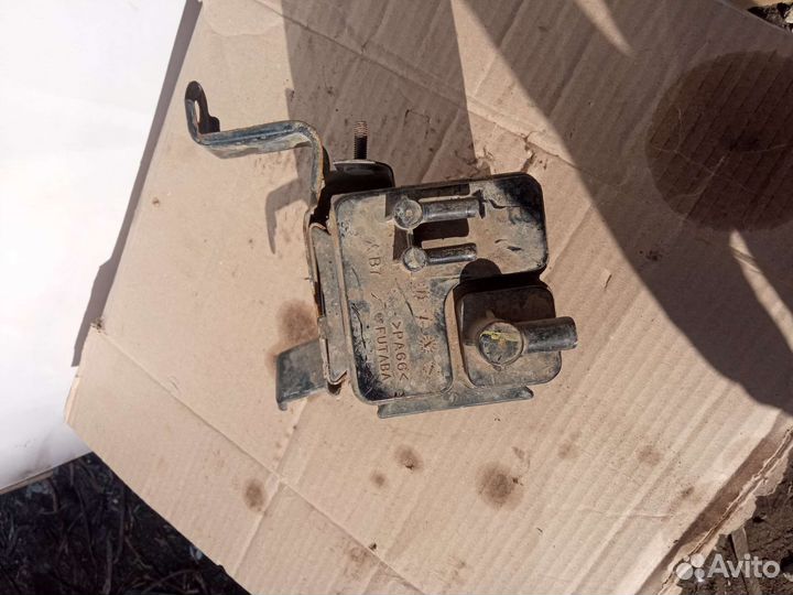 Абсорбер адсорбер Mitsubishi Lancer IX