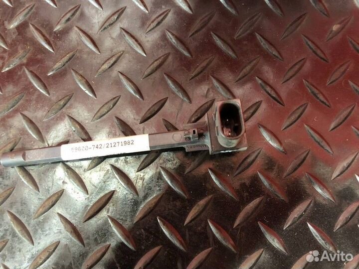 Датчик уровня охлаждающей жидкости