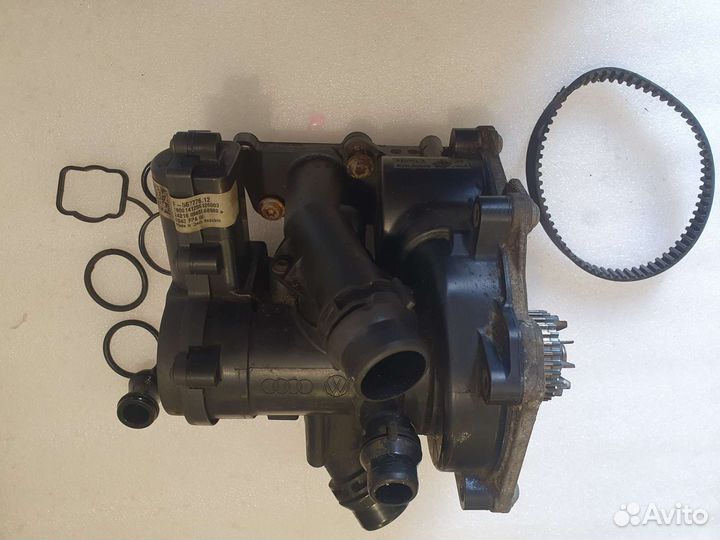 Термостат в сборе с помпой