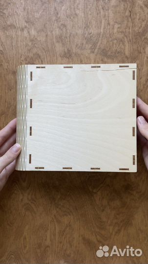 Деревянная шкатулка книга