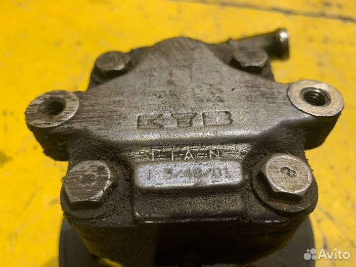 Насос гур Volkswagen Passat 2000-2005