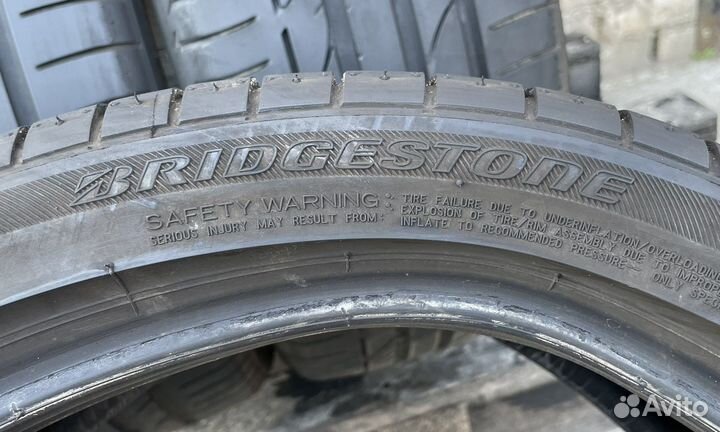 Bridgestone Potenza S001 235/40 R19