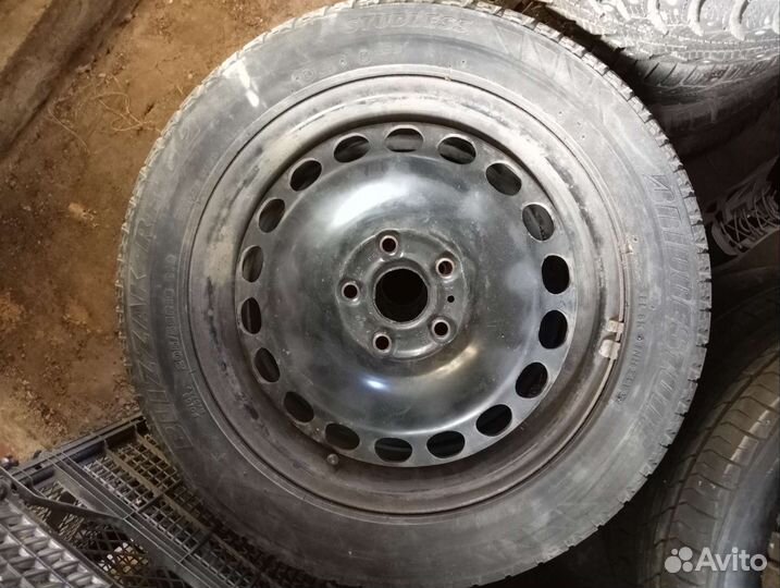 Bridgestone Blizzak Revo2 205/55 R16