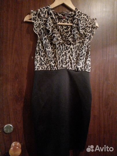 Платье женское 42 44