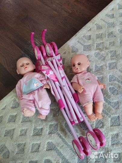 Коляска для кукол,2 пупса,горшок,слюнявчик