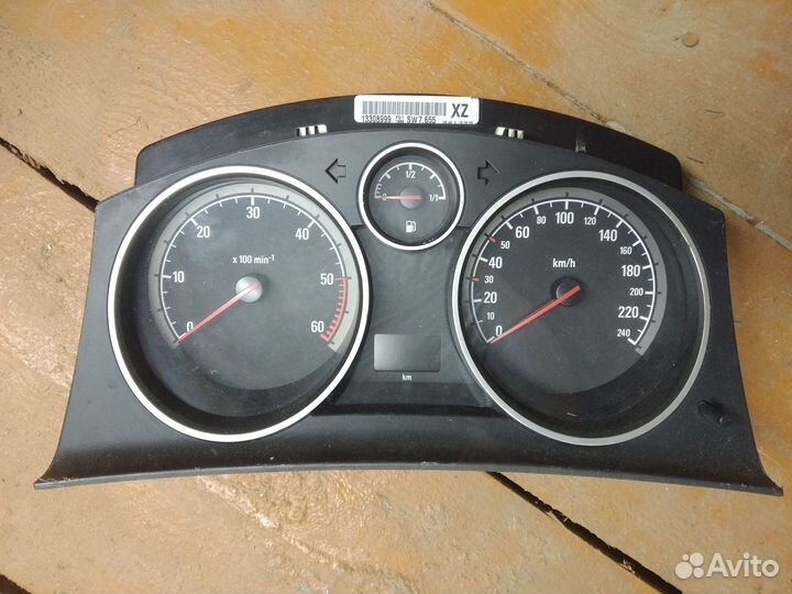Панель(щиток) приборов Опель Зафира 1.7 diesel