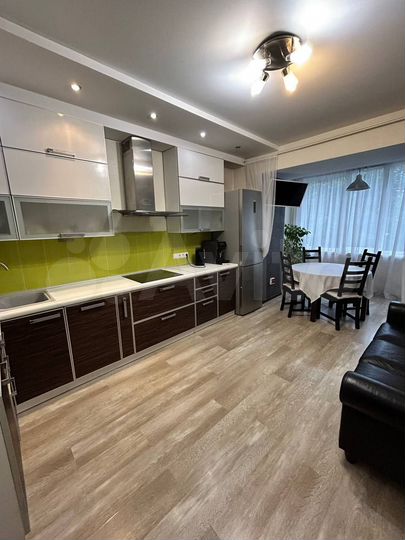 3-к. квартира, 79,8 м², 1/5 эт.