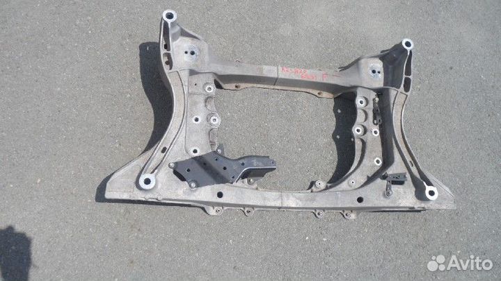 Балка под двс 51201-30150 для автомобилей toyota crown azsh20, ARS220, GWS224