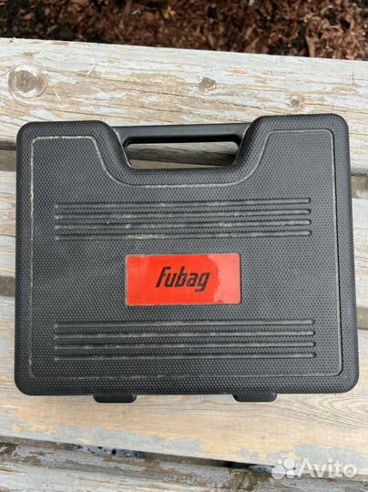 Пневматический пистолет шпилькозабивной