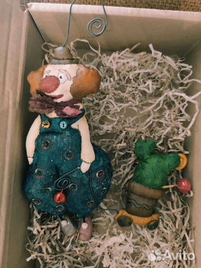 Клоун с кактусом