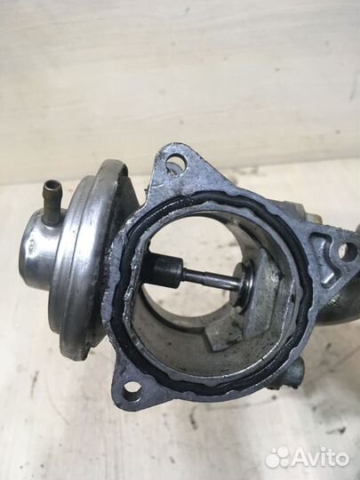 Клапан EGR Volkswagen Touran 038129637D