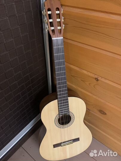 Гитара yamaha c40m