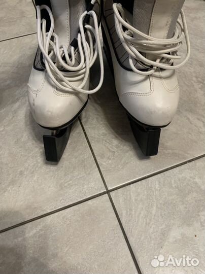 Коньки фигурные