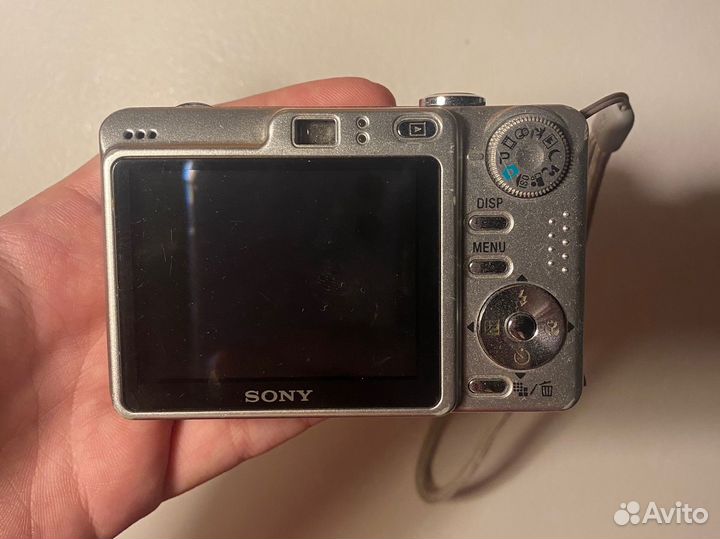 Цифровой фотоаппарат sony cyber shot