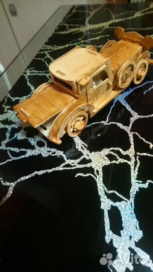 Деревянный ретроавто