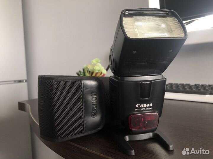 Вспышка Canon 430 ex ii