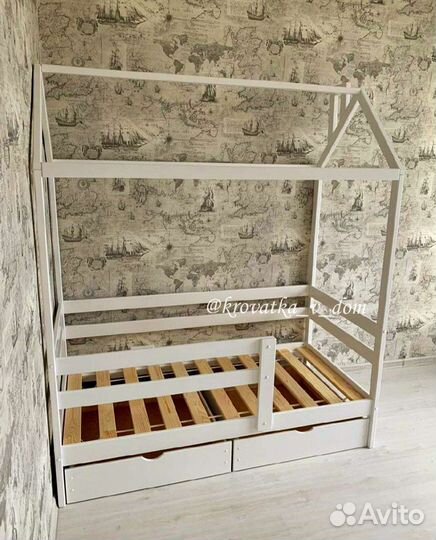 Кроватка домик С-13