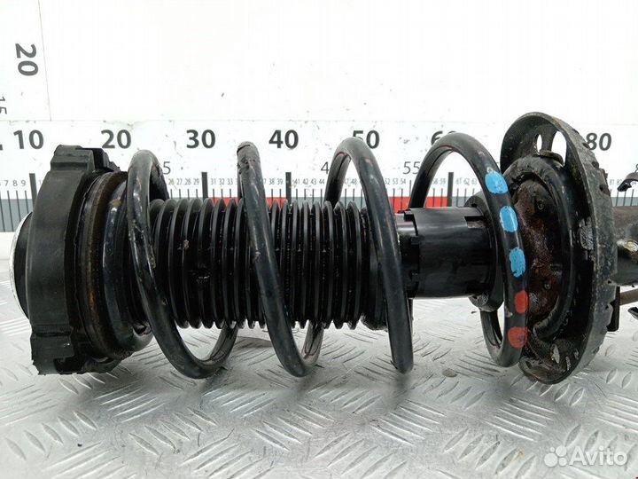 Стойка для Volkswagen Golf 4