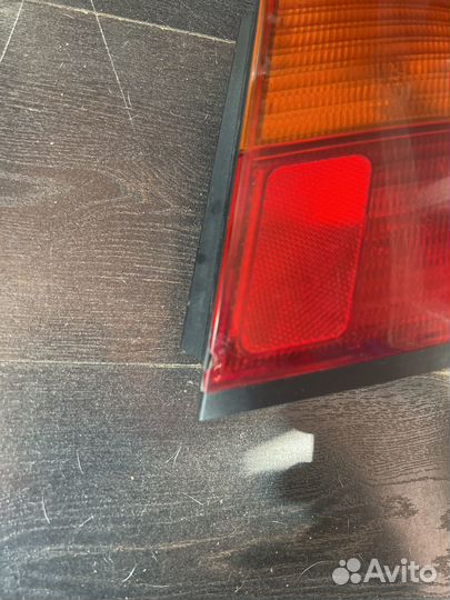 Фонарь задний правый Primera P11